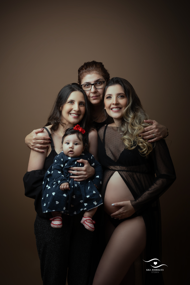 ensaio gestante, estúdio fotográfico em guarulhos, barriga, marrom, clássico, luxo, boho, macrame, croche, bebê barriga, casal