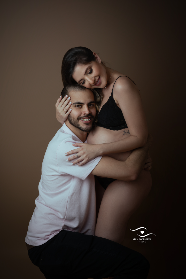 ensaio gestante, estúdio fotográfico em guarulhos, barriga, marrom, clássico, luxo, boho, macrame, croche, bebê barriga, casal