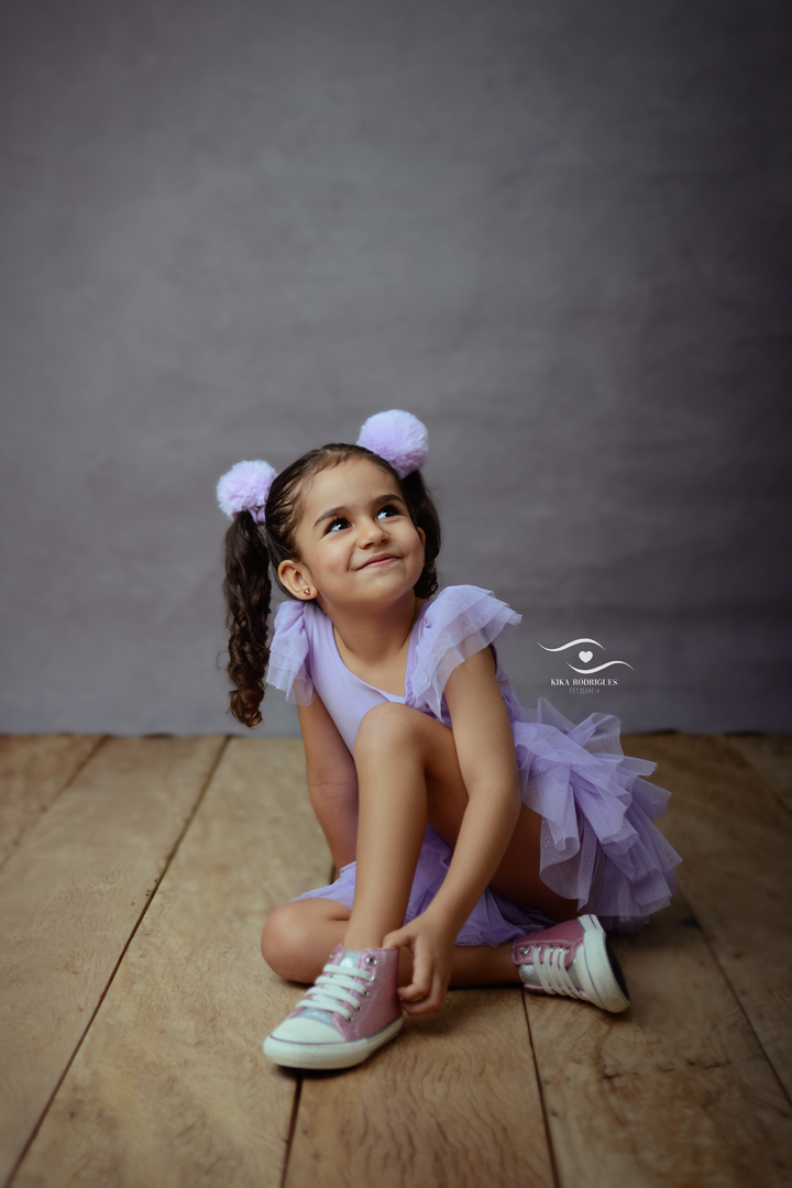 kika-rodrigues-ensaio-infantil-guarulhos-estudio-minimalista-elegante-diferente-luxo-artesanal-croche-macrame-roxo