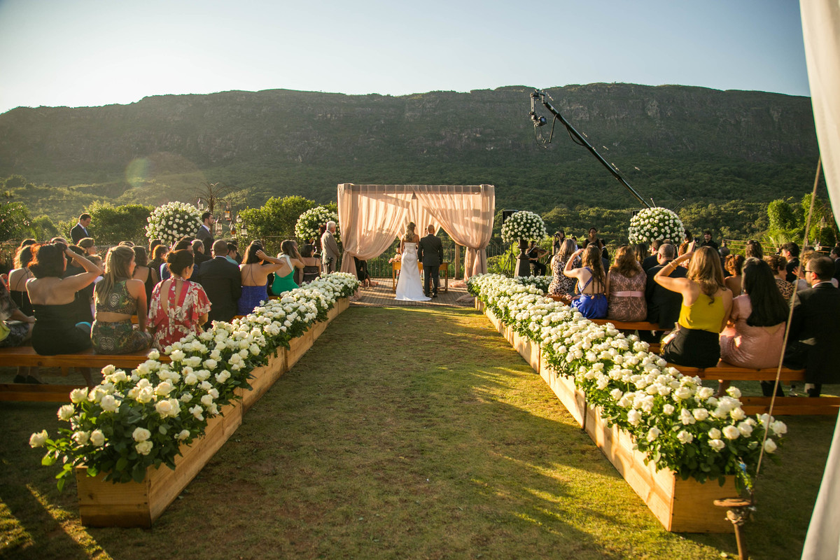 casamento tiradentes minas gerais, com vestido de noiva lindo pousada brisa da serra, com juliano lemes fotografo de casamento de varginha, com book de casamento e casamento2017