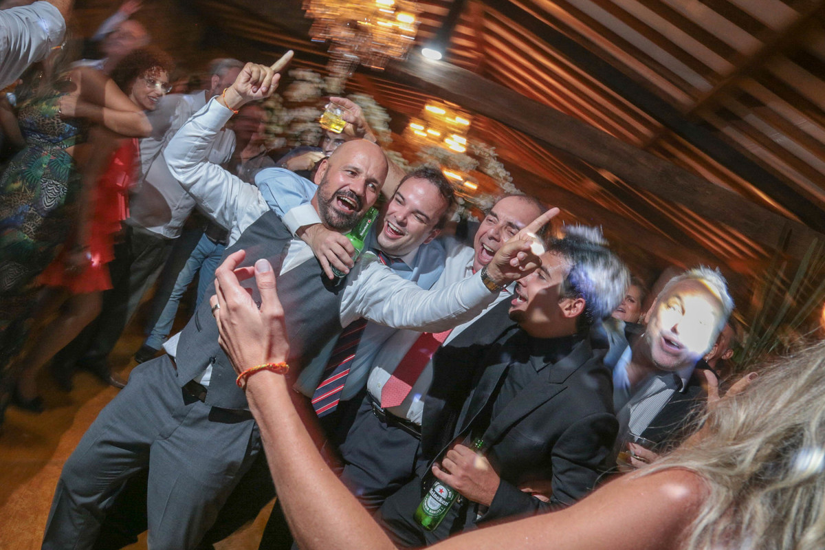 casamento tiradentes minas gerais, com vestido de noiva lindo pousada brisa da serra, com juliano lemes fotografo de casamento de varginha, com book de casamento e casamento2017