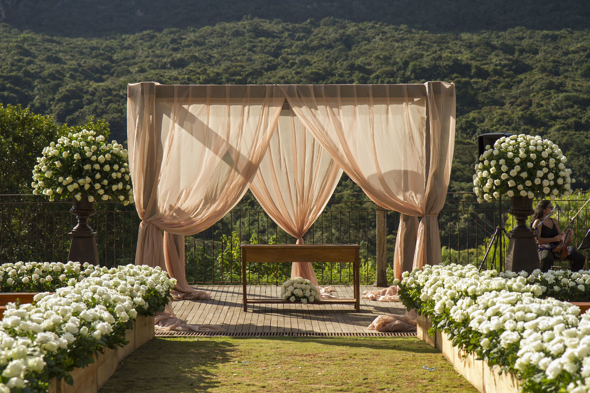 casamento tiradentes minas gerais, com vestido de noiva lindo pousada brisa da serra, com juliano lemes fotografo de casamento de varginha, com book de casamento e casamento2017