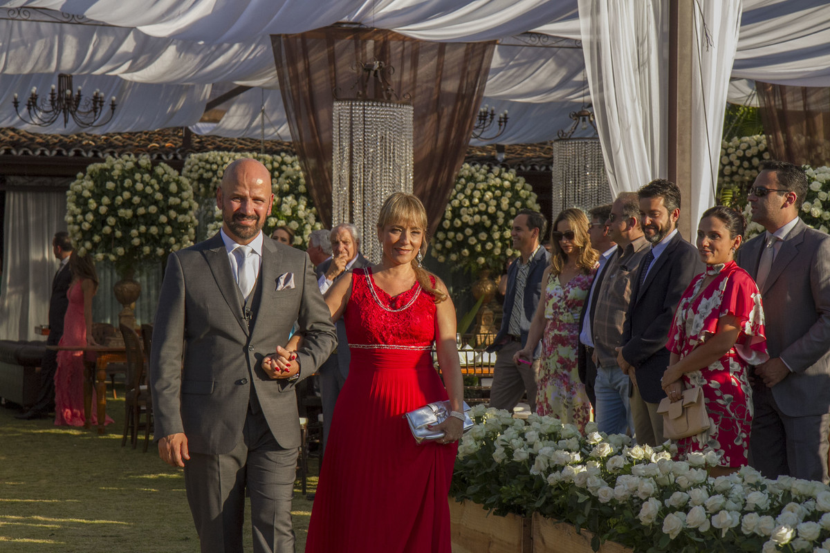 casamento tiradentes minas gerais, com vestido de noiva lindo pousada brisa da serra, com juliano lemes fotografo de casamento de varginha, com book de casamento e casamento2017