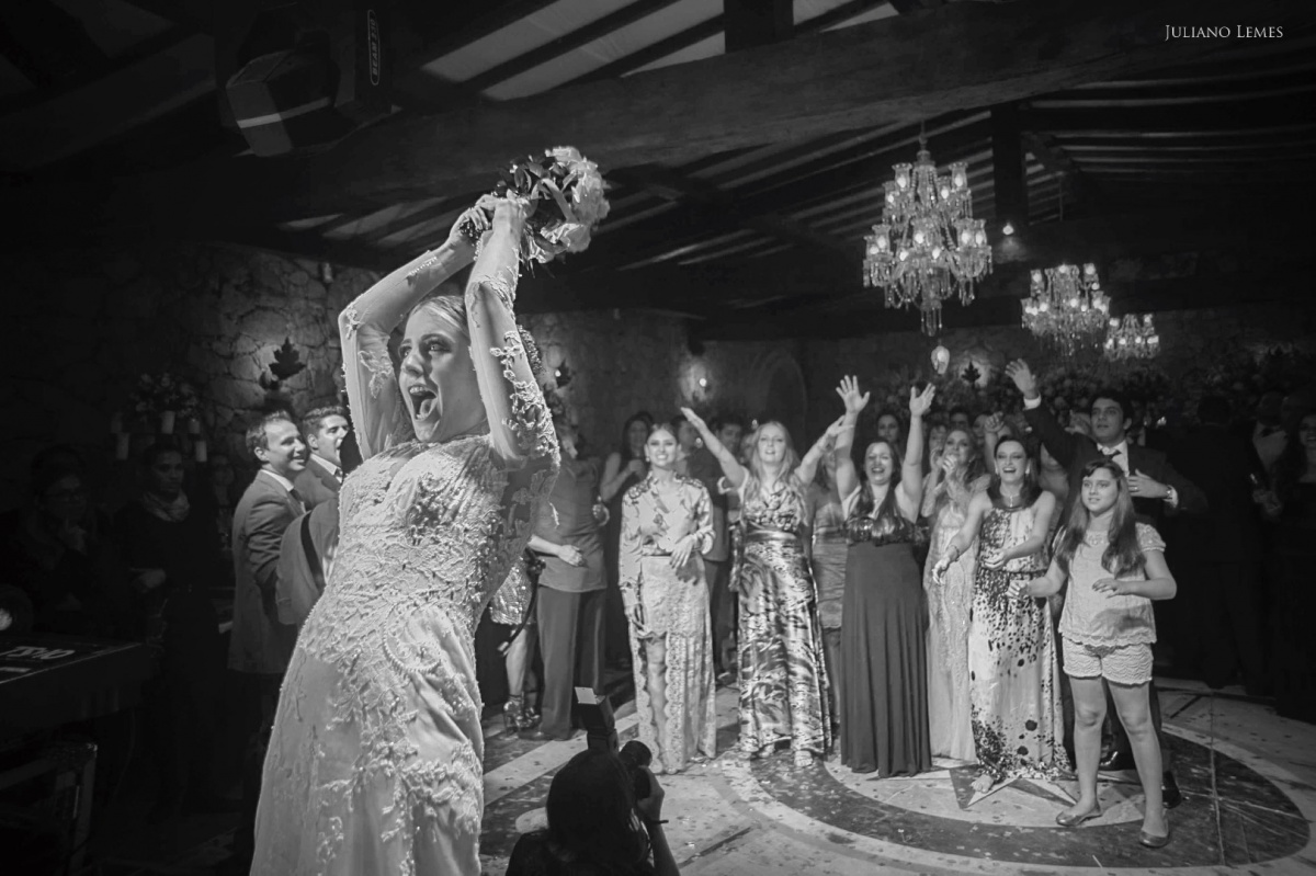 wedding, casemento, tiradentes, cidade historica, tres coracoes, minas gerais, bride, husband, engaged, noivas, casei, matrimonio, cerimonia de casamento, fotografo de casamento de varginha, amor, decoracao, flores, pousada, matriz de santo antonio, bolo 