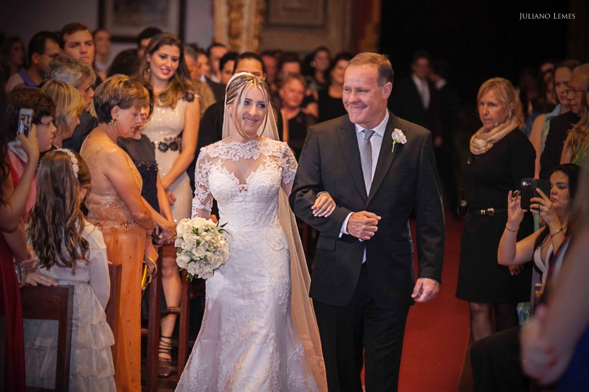 wedding, casemento, tiradentes, cidade historica, tres coracoes, minas gerais, bride, husband, engaged, noivas, casei, matrimonio, cerimonia de casamento, fotografo de casamento de varginha, amor, decoracao, flores, pousada, matriz de santo antonio, bolo 