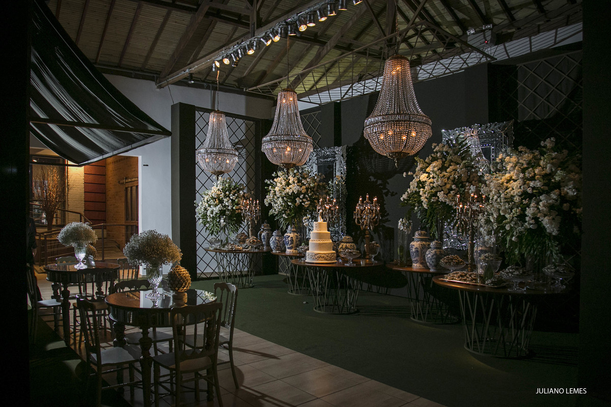 casamento em sao sebastiao do paraíso, fotos juliano lemes, fotografo de casamento varginha, noiva  e vestido de noiva e um book de casal, sapato de noiva, fotografo de minas gerais