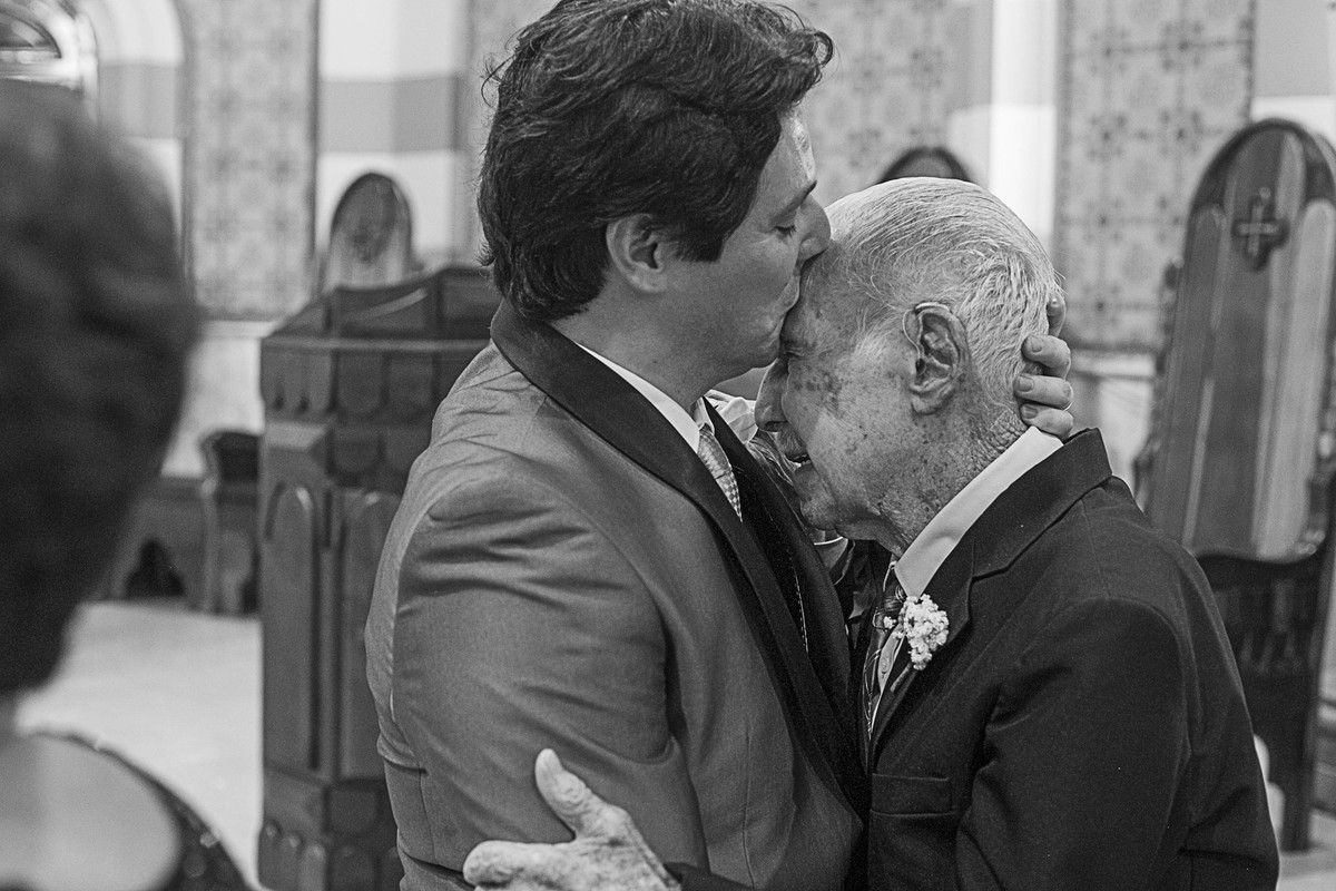 casamento em sao sebastiao do paraíso, fotos juliano lemes, fotografo de casamento varginha, noiva  e vestido de noiva e um book de casal, sapato de noiva, fotografo de minas gerais