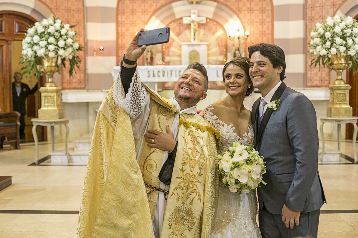 casamento em sao sebastiao do paraíso, fotos juliano lemes, fotografo de casamento varginha, noiva  e vestido de noiva e um book de casal, sapato de noiva, fotografo de minas gerais