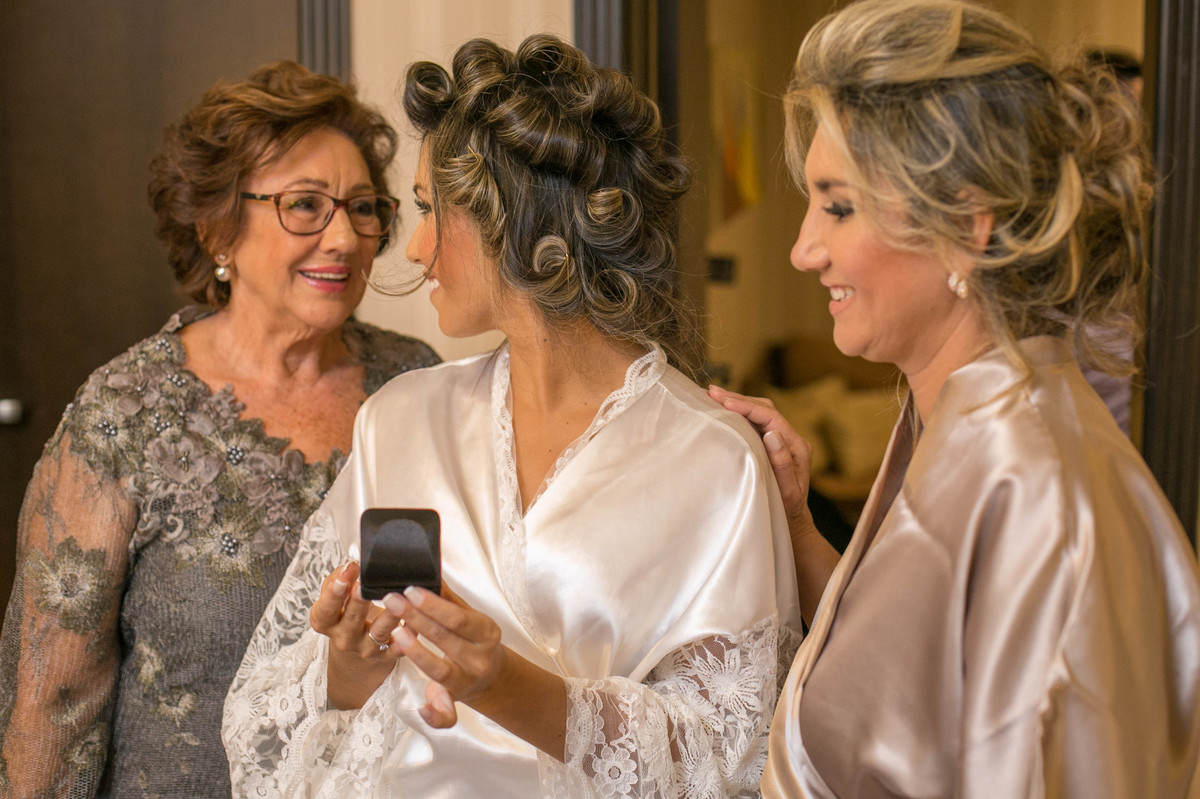 fotografo casamento noiva varginha, vestido noiva fotografo minas gerais, igreja matriz minas gerais, casamento lindo, foto casamento, book casal , álbum de casal, noivo e noiva