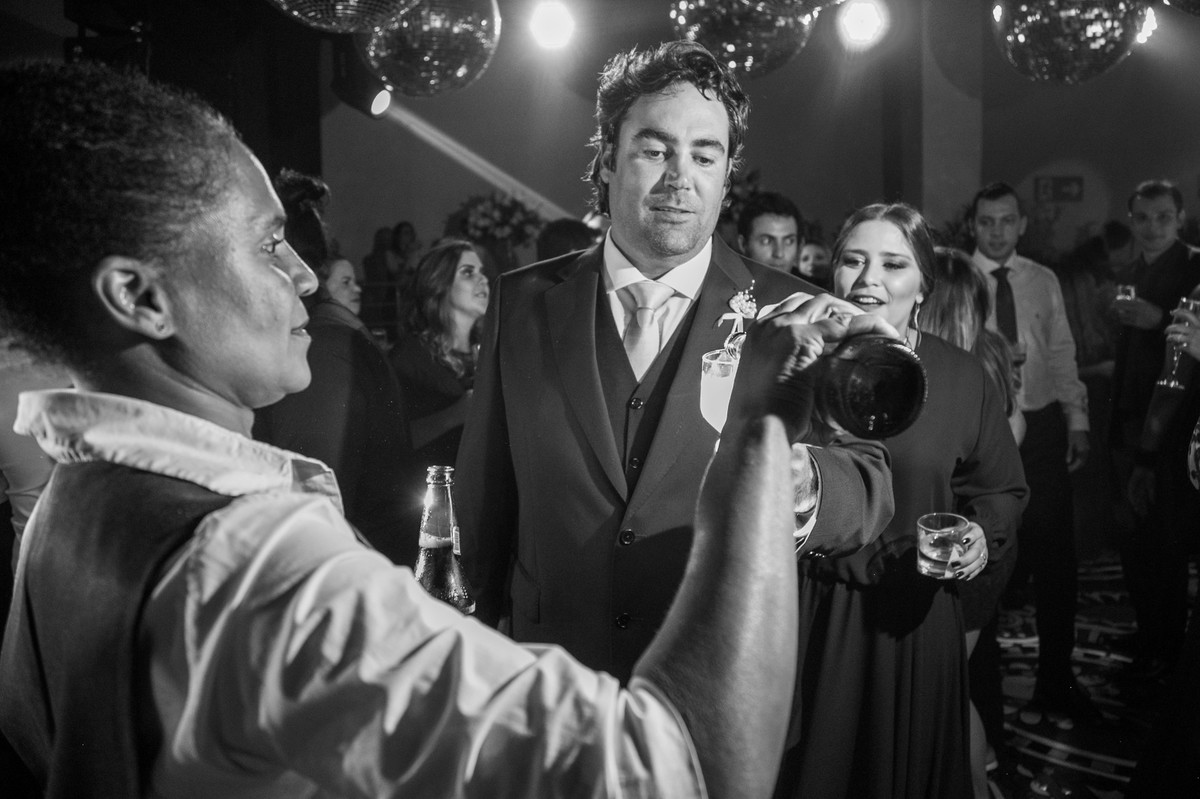 fotografo casamento noiva varginha, vestido noiva fotografo minas gerais, igreja matriz minas gerais, casamento lindo, foto casamento, book casal , álbum de casal, noivo e noiva