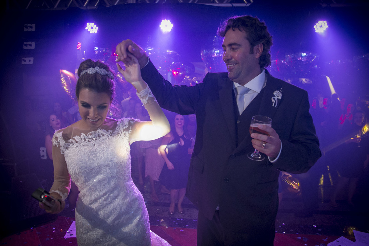 fotografo casamento noiva varginha, vestido noiva fotografo minas gerais, igreja matriz minas gerais, casamento lindo, foto casamento, book casal , álbum de casal, noivo e noiva