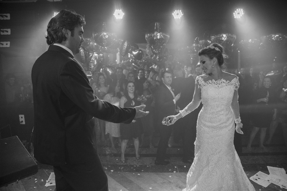 fotografo casamento noiva varginha, vestido noiva fotografo minas gerais, igreja matriz minas gerais, casamento lindo, foto casamento, book casal , álbum de casal, noivo e noiva