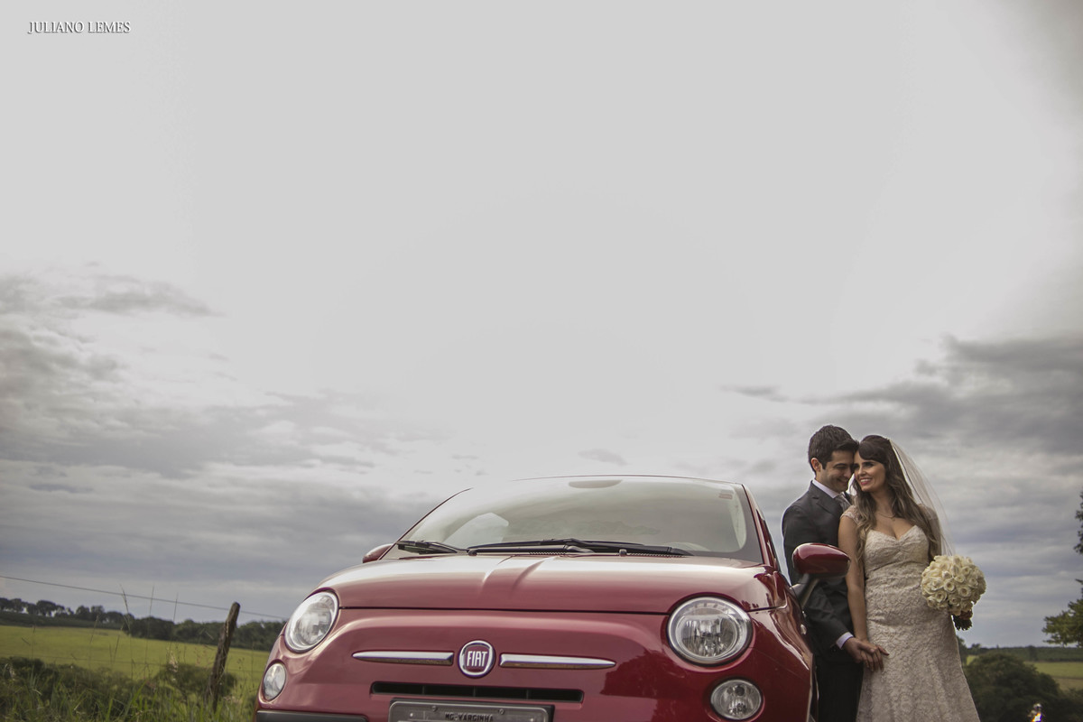 ensaio de casamento, realizado na fazenda pedra negra em tres pontas, proximo a varginha, minas gerais pelo fotografo de casamento e familia juliano lemes, ensaio de erika, com vetido de noiva e rodolfo em minas gerais