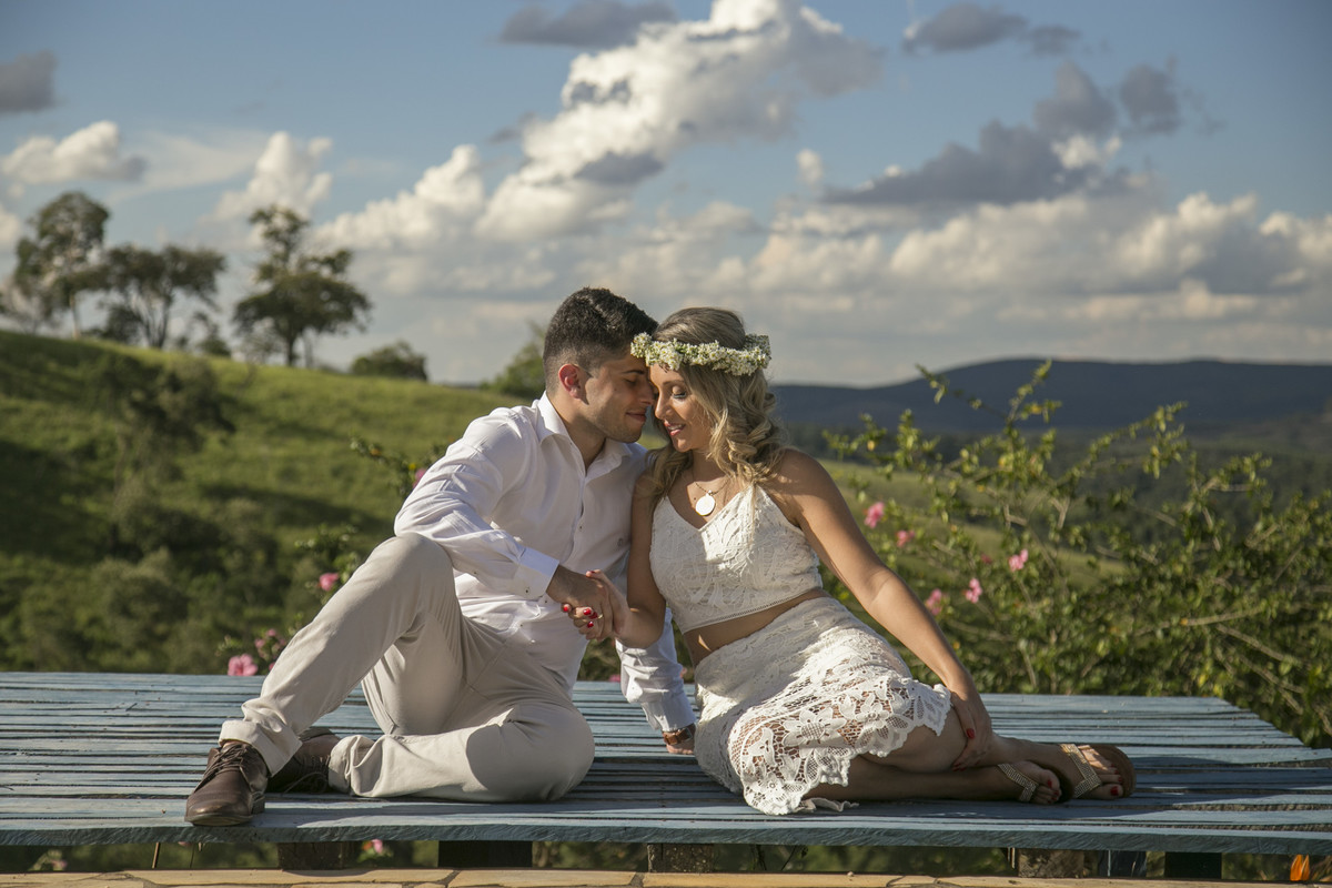 ensaio pre wedding, fotografado pelo fotografo de casamento juliano lemes de varginha, ensaio lindo de casal com cavalos e o casamento em maio em são joao del rei minas gerais