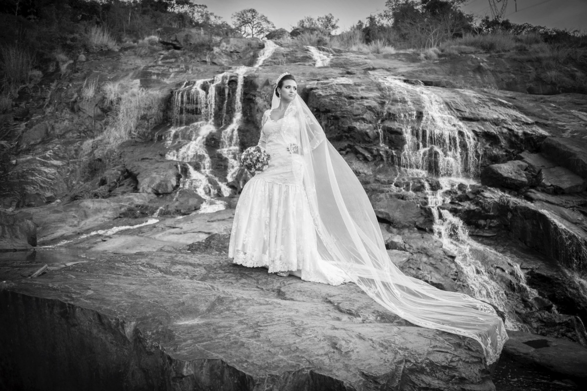 pocos de caldas, ensaio fotografico de noivas, ensaio trash the dress, fotografo de casamento, fotografia, fotografo em minas gerais, photo, married, casamento, fotografia de noivas, bride, sessao de externas, casamento com fotos, fotografo de casamento e