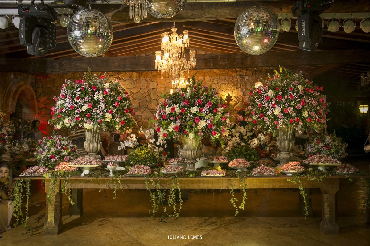 um casamento lindo, na cidade de tiradentes-MG, fotografado por juliano lemes, fotografo de casamento da cidade de varginha-mg, fotografo de casamento, noivas e gestantes em minas gerais, especialista em fotografia de casamento