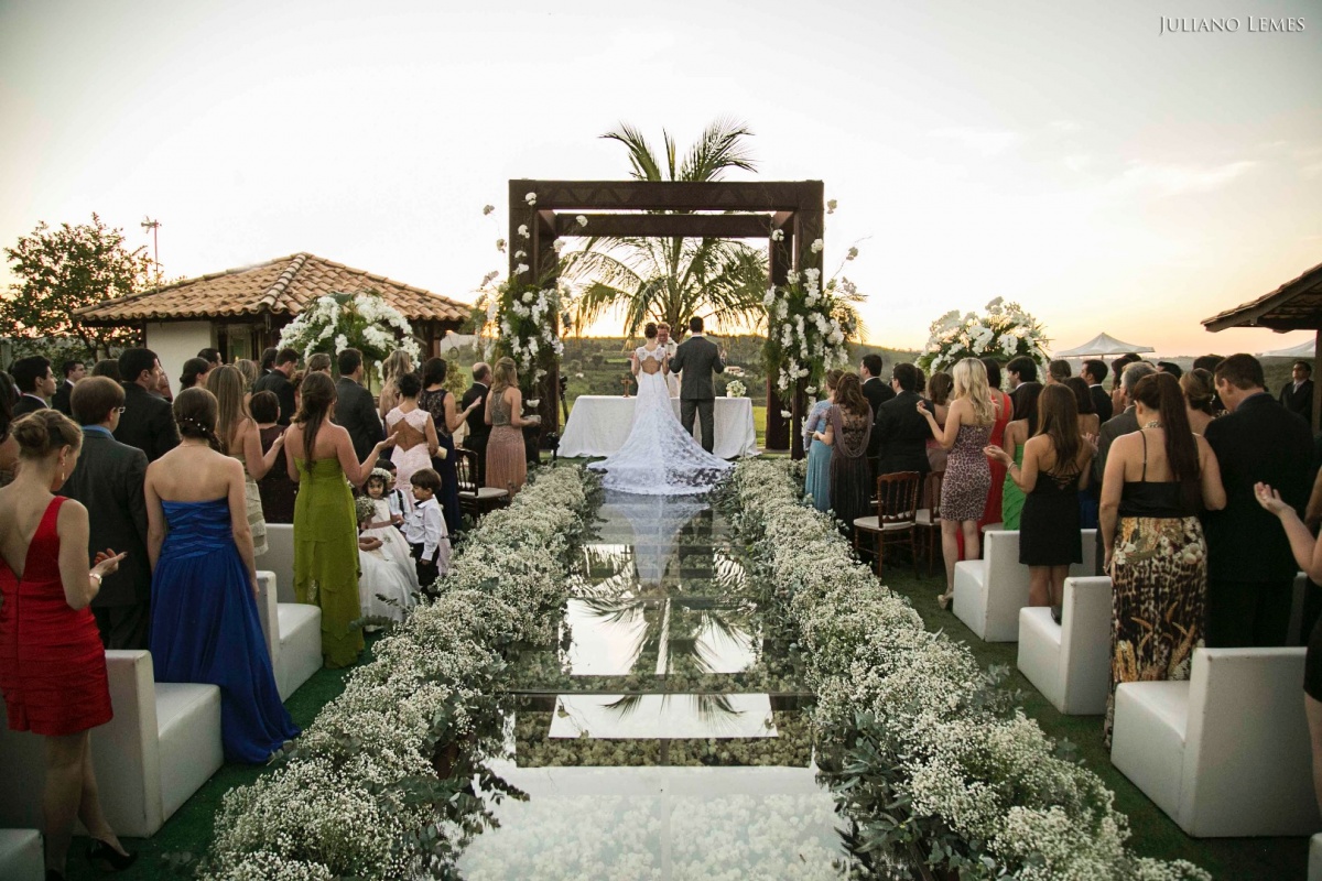 wedding, noivos, fotógrafo de casamento, Varginha, Varginha, fotografia para casamento, bouquet, casal de noivos, terno, vestido de noiva, beijo, kiss, amor, love, wedding, bride, married, marriage, casório, matrimonia, juliano lemes fotografia, Lagamar, 