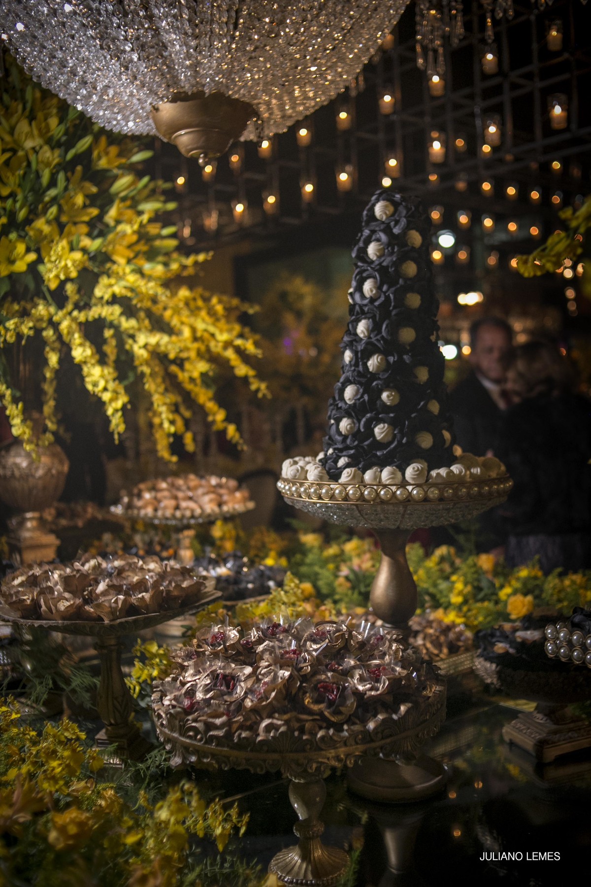 casamento de bruno e gabriela pelo fotografo de casamento juliano lemes da cidade de varginha, realizado na igreja matriz, a noiva usa um vestido lindo e a festa de casamento foi incrível