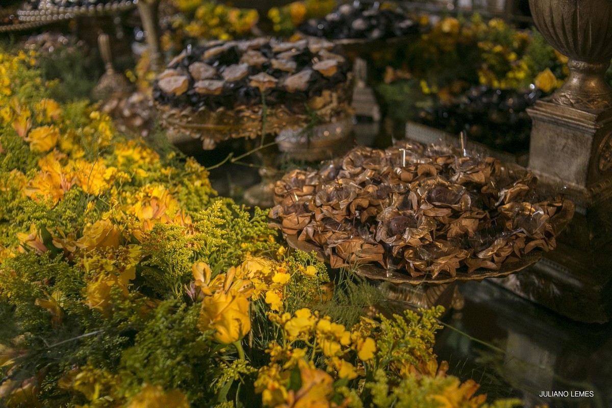 casamento de bruno e gabriela pelo fotografo de casamento juliano lemes da cidade de varginha, realizado na igreja matriz, a noiva usa um vestido lindo e a festa de casamento foi incrível