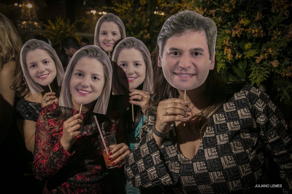 casamento de bruno e gabriela pelo fotografo de casamento juliano lemes da cidade de varginha, realizado na igreja matriz, a noiva usa um vestido lindo e a festa de casamento foi incrível