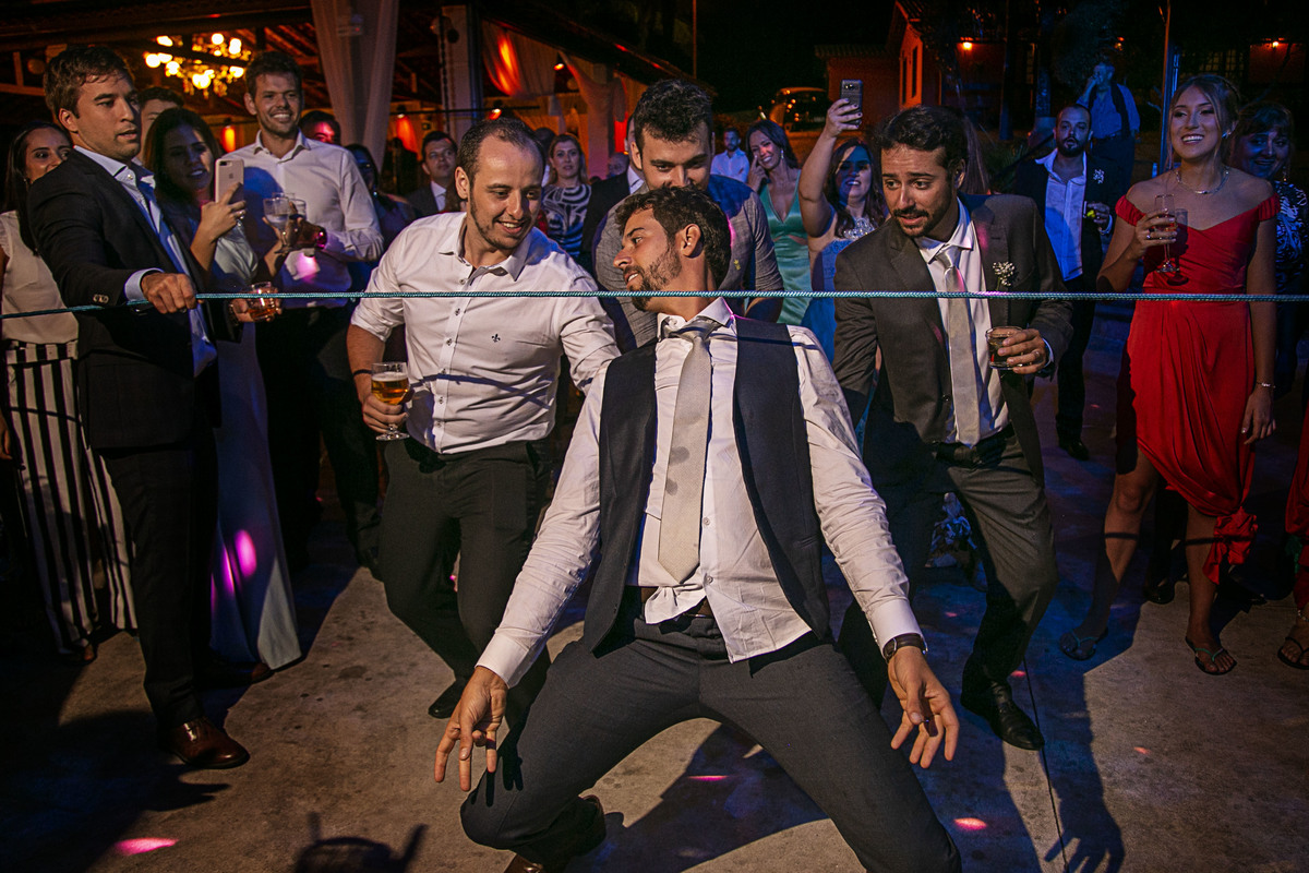 casamento noiva, noivo varginha, cama em Lavras, vestido de noiva, Juliano lemes fotografo de casamento, bouqet de noiva