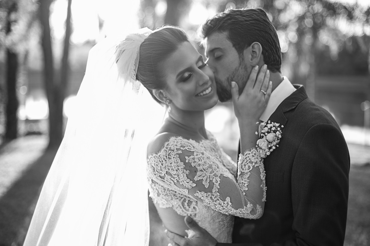 casamento noiva, noivo varginha, cama em Lavras, vestido de noiva, Juliano lemes fotografo de casamento, bouqet de noiva