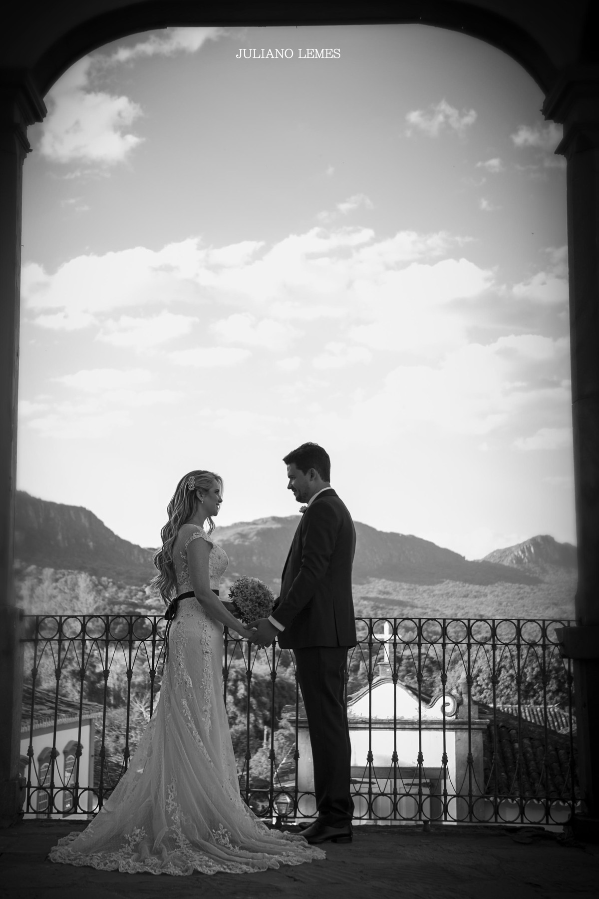 casamento tiradentes minas gerais, com ensaio de noiva, trash the dress pelo fotografo juliano lemes de varginha, com vestido de ruth amaral de belo horizonte