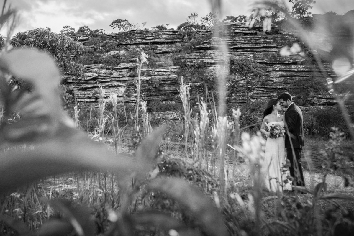 noivos, noivas, noiva, noivo, sao thome das letras, minas gerais, sessao de fotos, trash the dress, ensaio de noivos, minas gerais, juliano lemes fotografo, juliano lemes fotografia, fotografia de casamento, photographer wedding, amor, carinho, bouquet, c