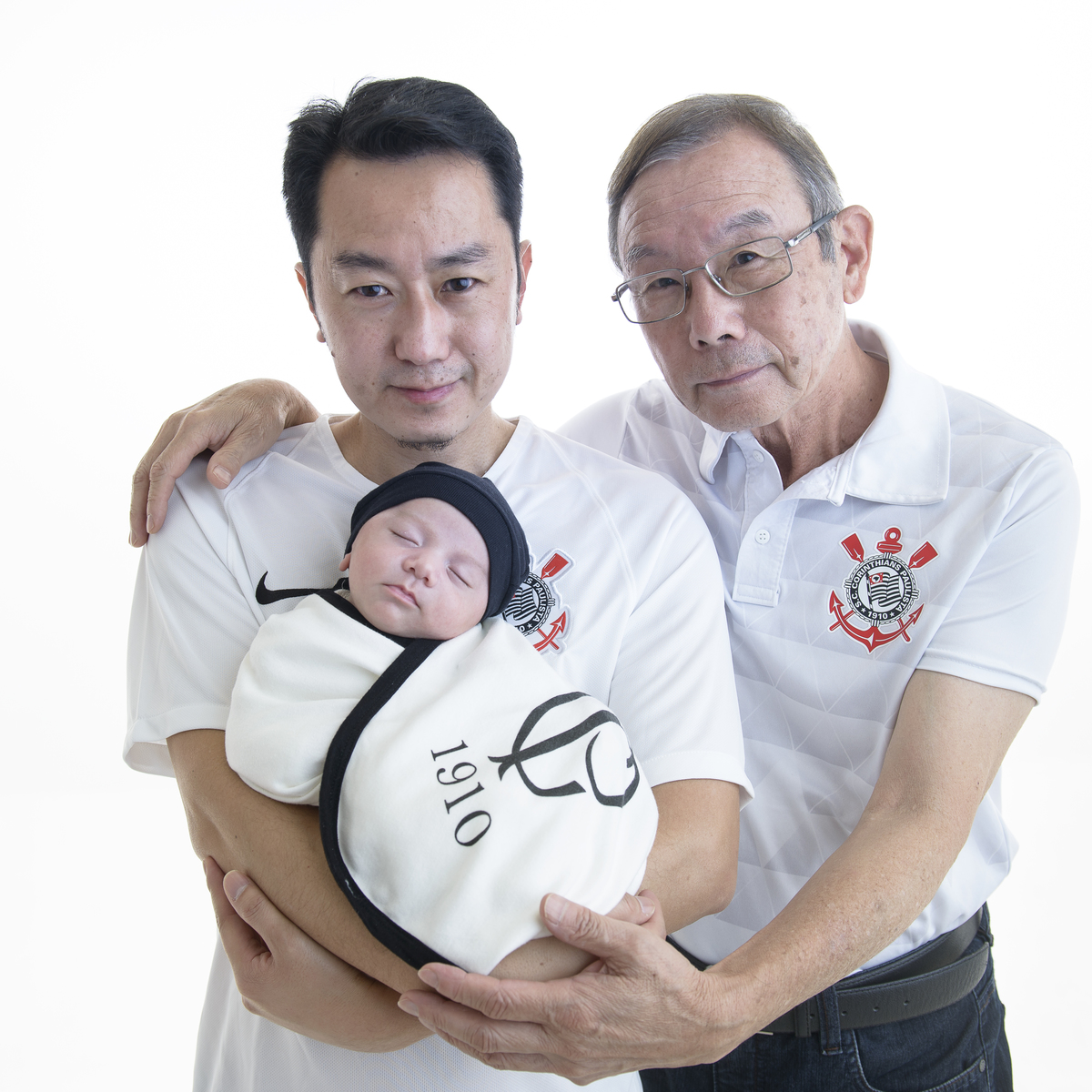 Ensaio com Avós
As 3 Gerações
Fotógrafa Gabriella Arruda
Estúdio Gabi Fotografia
São Paulo - SP
www.gabi.fot.br