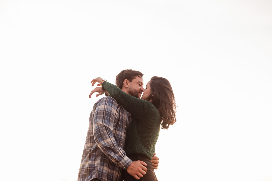 Fotos de casal no por do sol com conexão incrivel