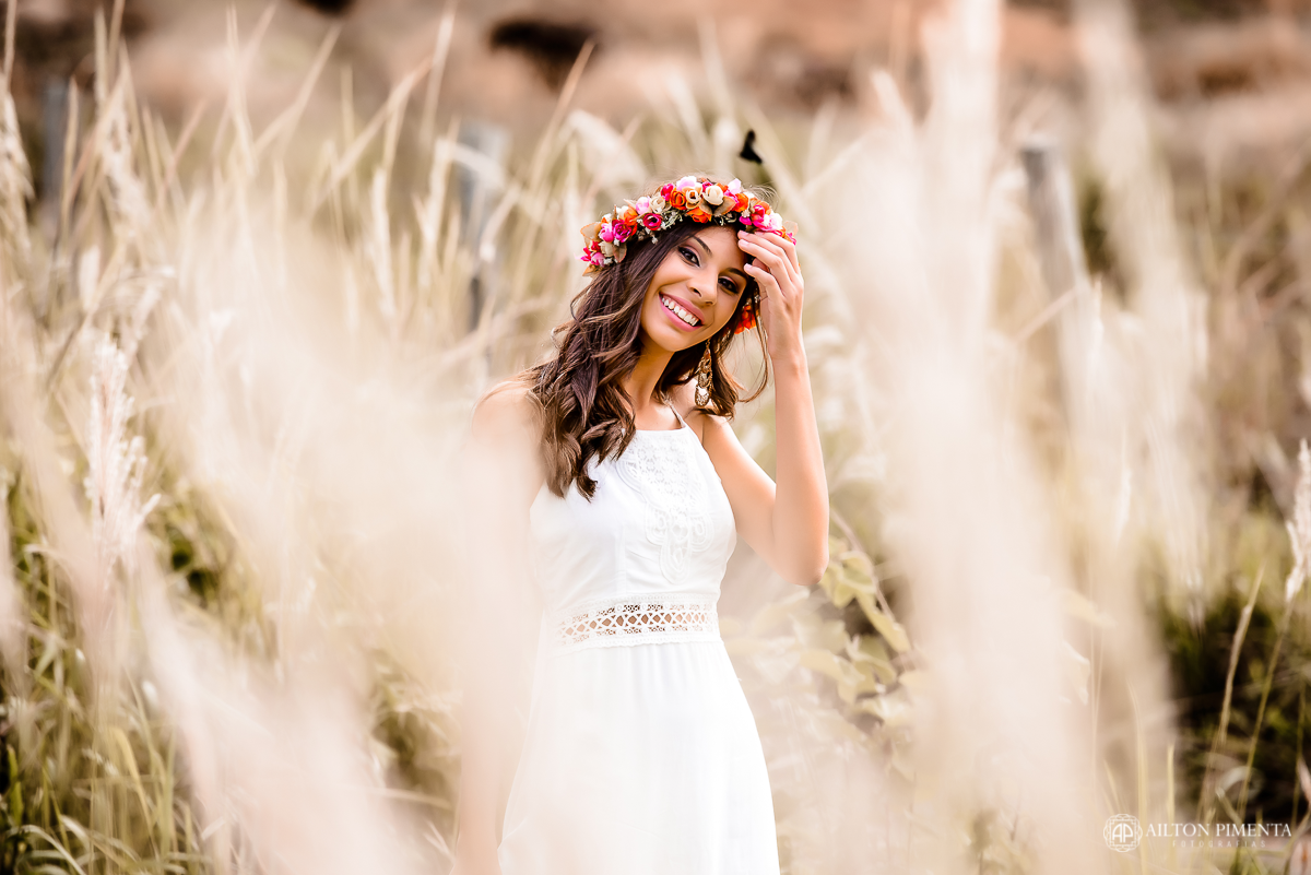 ensaio 15 anos com coroa de flores