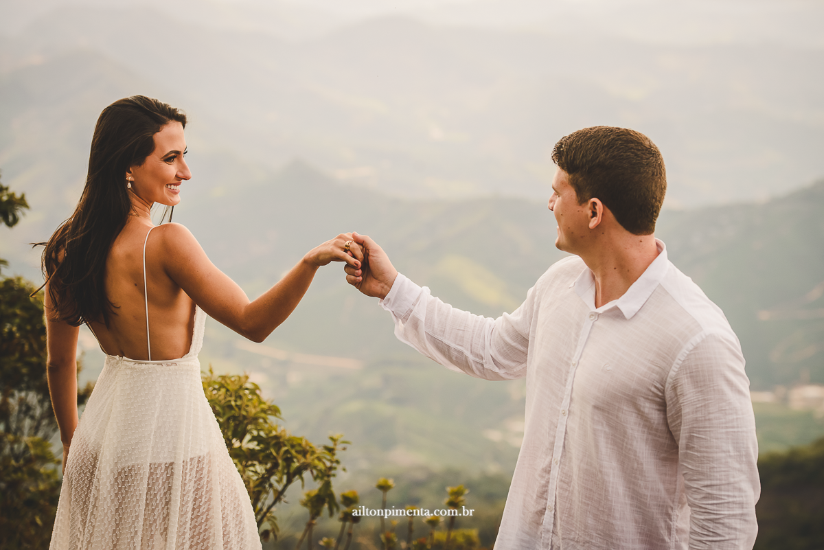 fotos de casal no pico da bandeira