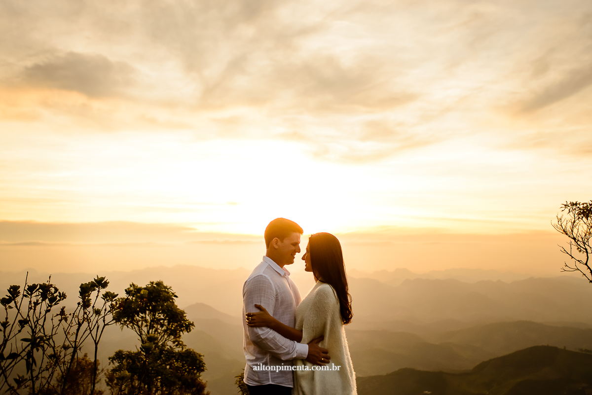 por do sol do pico da bandeira