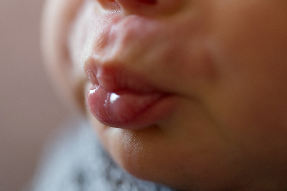 Foto macro de boca newborn bico do bebê recem nascido Gabriel
