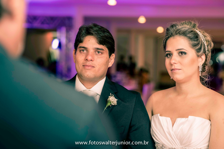 Foi uma cerimonia de casamento muito linda os noivos estavam em uma sintonia maravilhosa , o qual o fotografo de casamento Walter Junior registrou maravilhosamente
