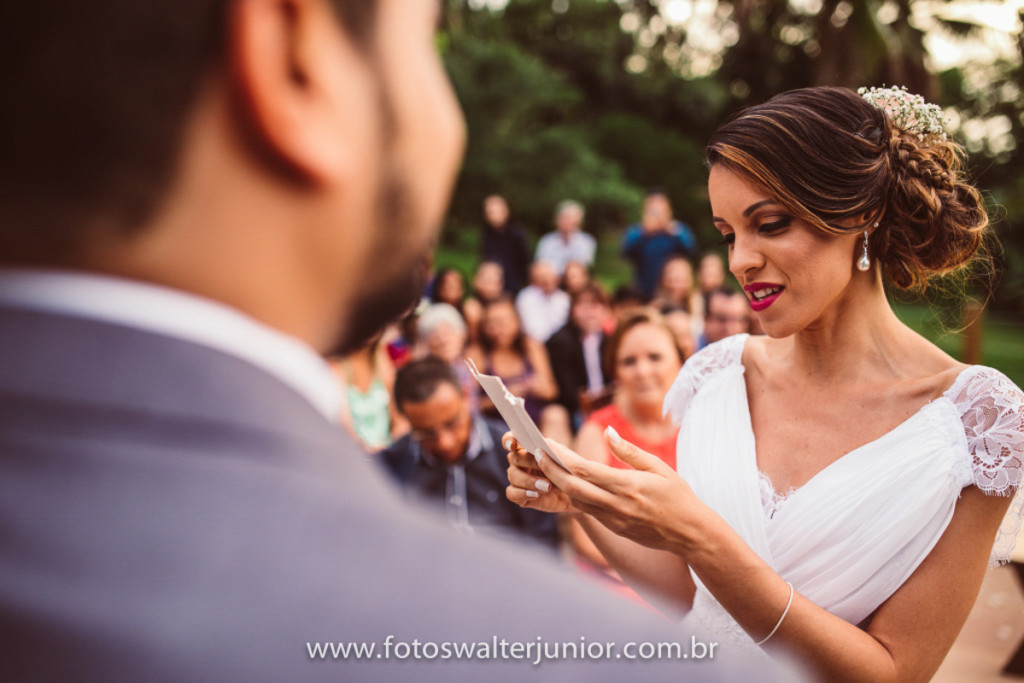 noiva fazendo juramento