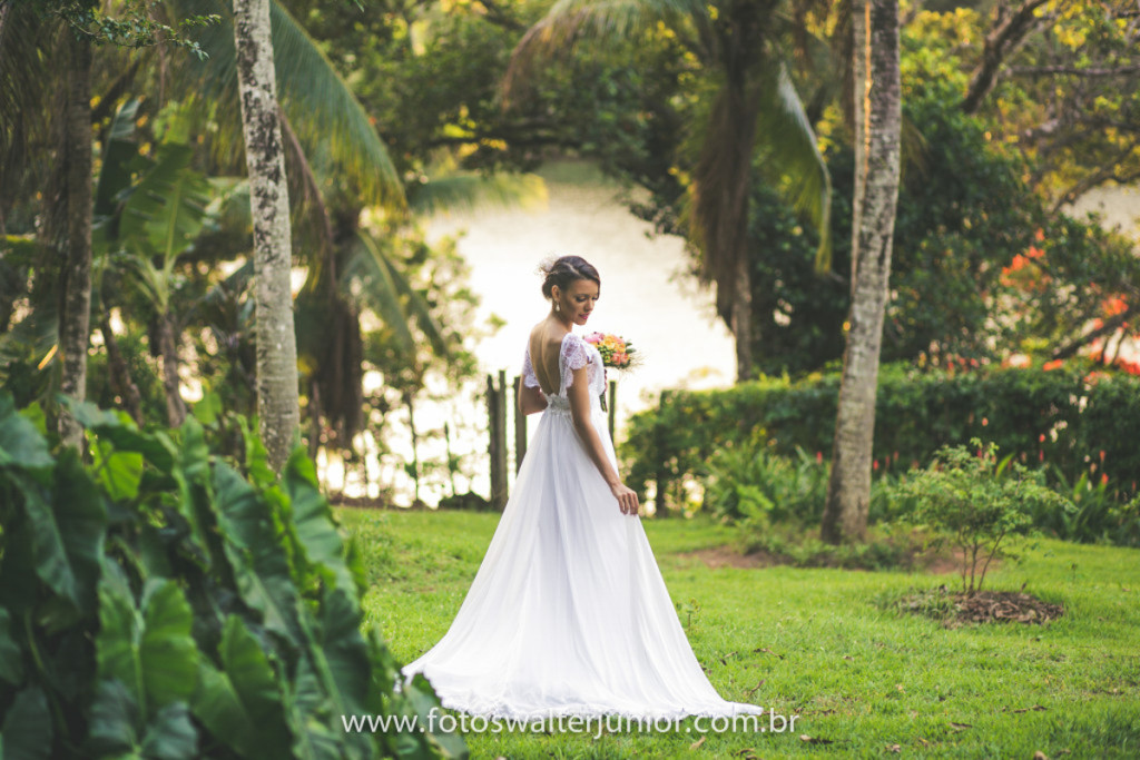 noiva pousando para foto