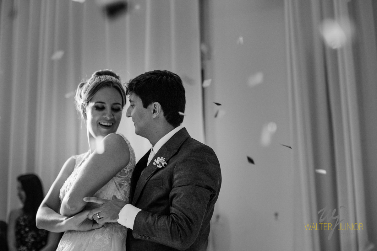A dança dos noivos na festa do casamento em Aracaju  