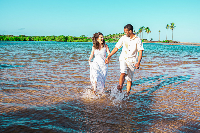 foto-de-noivos-na-praia 