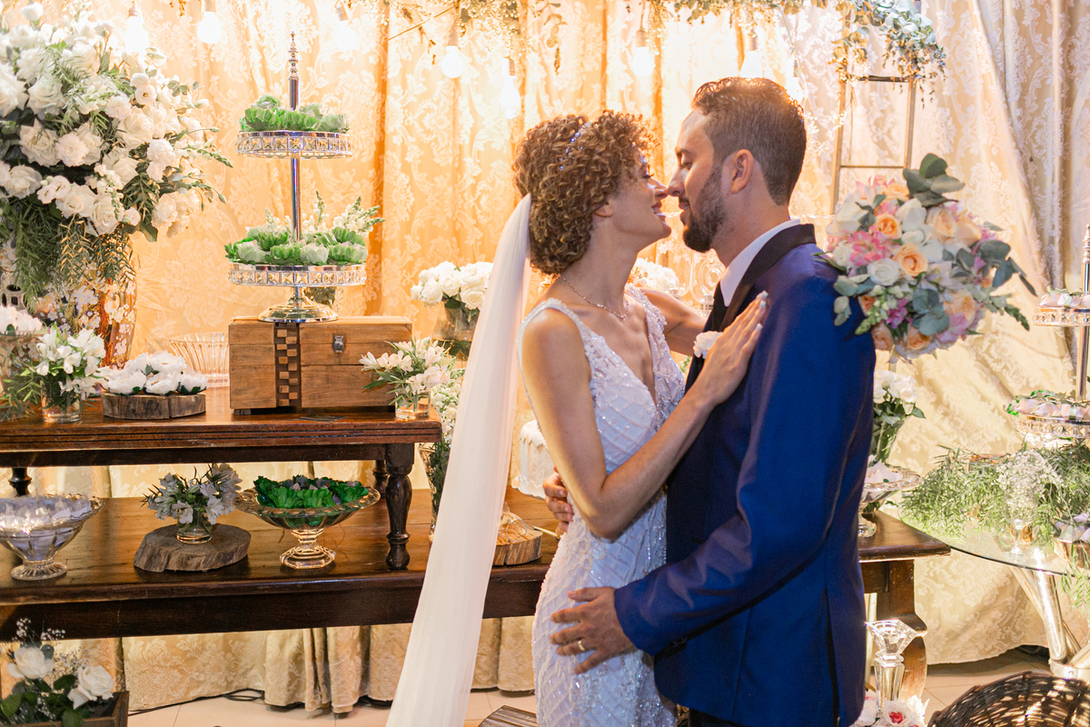 beijo-dos-noivos-em casamento-na-bahia