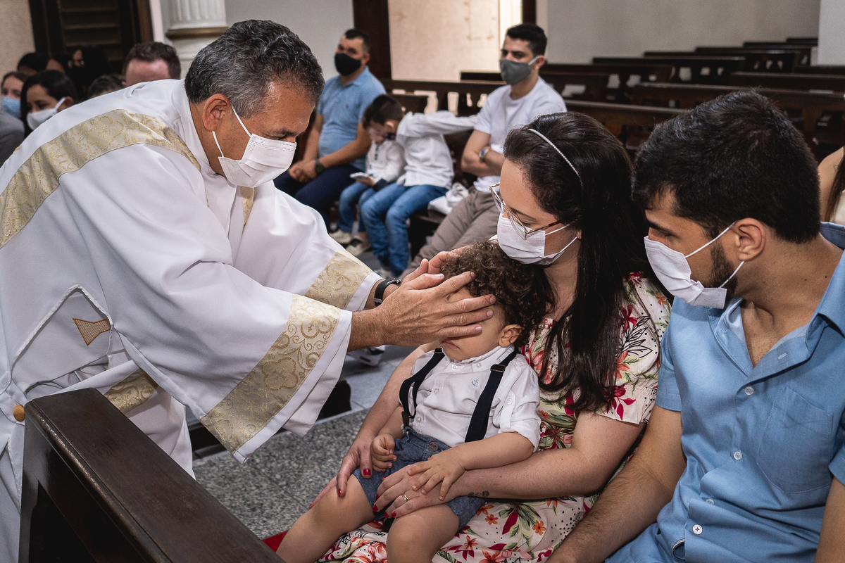 BATIZADO NA PANDEMIA NA IGREJA SANTA CRUZ