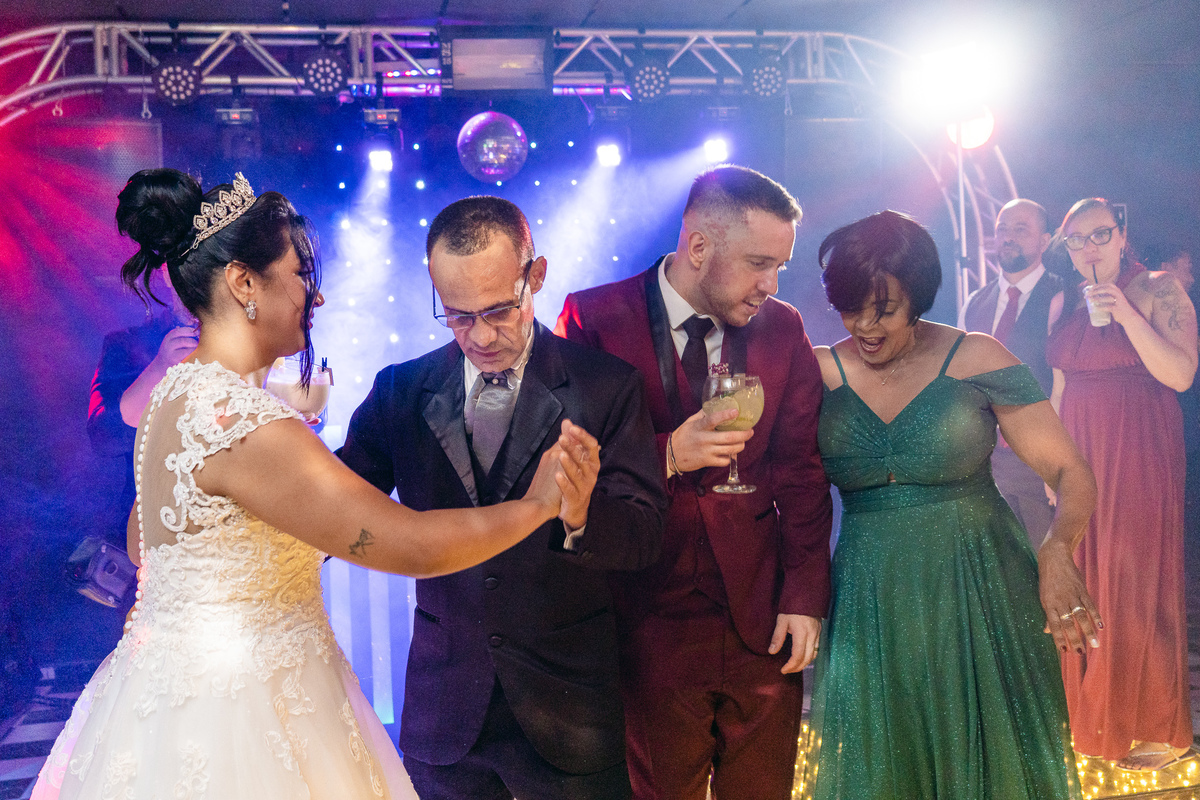 FESTA DE CASAMENTO NO GARDEN EM SÃO VICENTE-SP