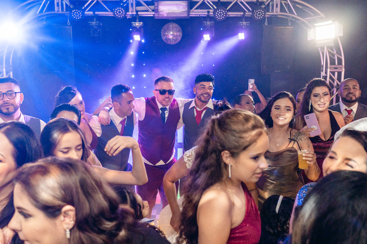 FESTA DE CASAMENTO NO GARDEN EM SÃO VICENTE-SP