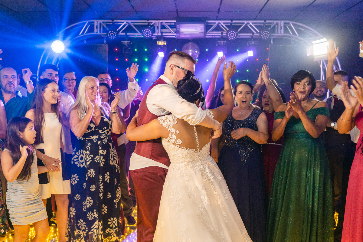 FESTA DE CASAMENTO NO GARDEN EM SÃO VICENTE-SP
