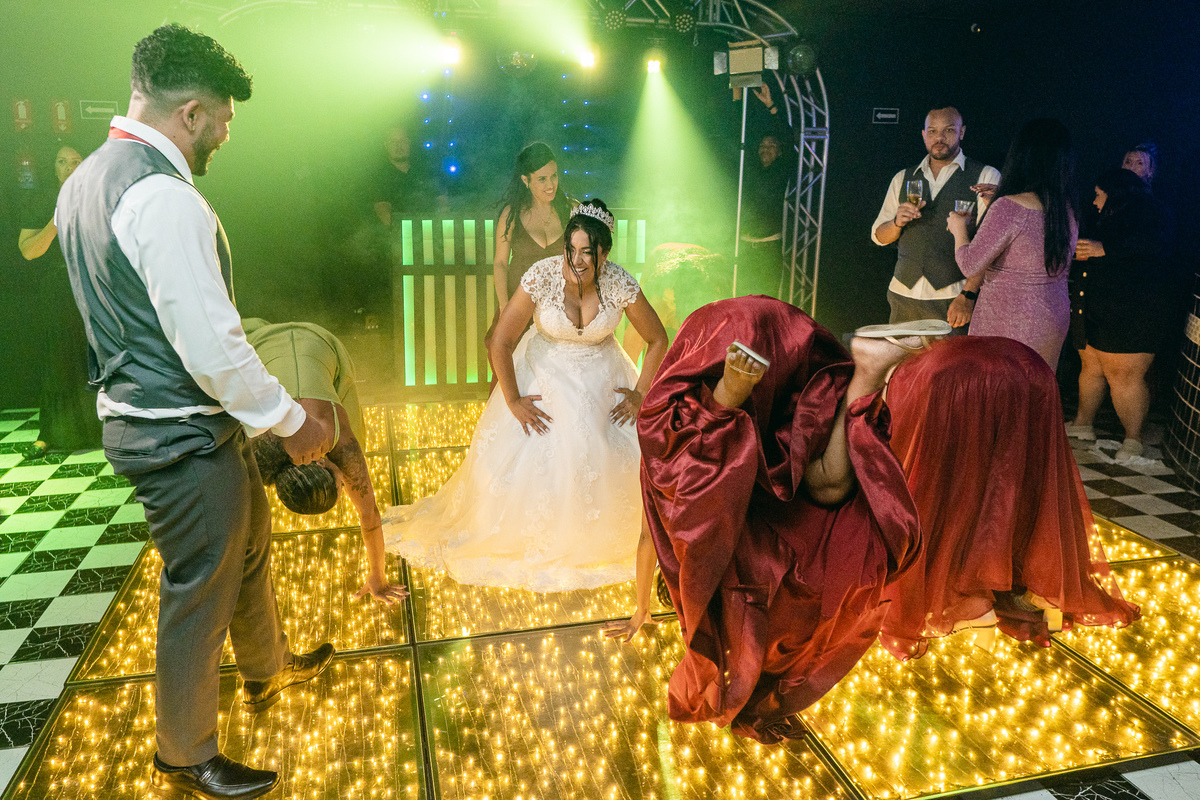 FESTA DE CASAMENTO NO GARDEN EM SÃO VICENTE-SP