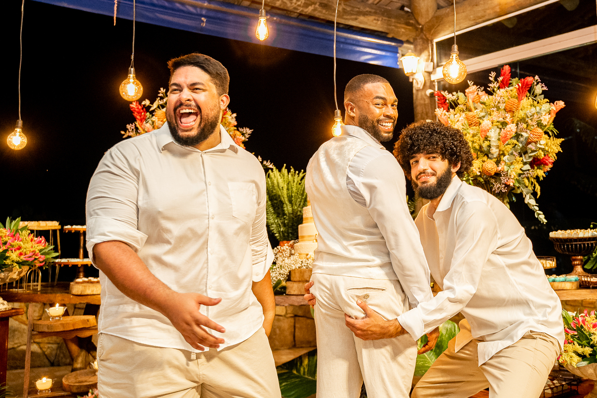 CASAMENTO PÉ NA AREIA - CASAMENTO NA PRAIA - LITORAL NORTE - CASAMENTO EM BARAQUEÇABA-SP