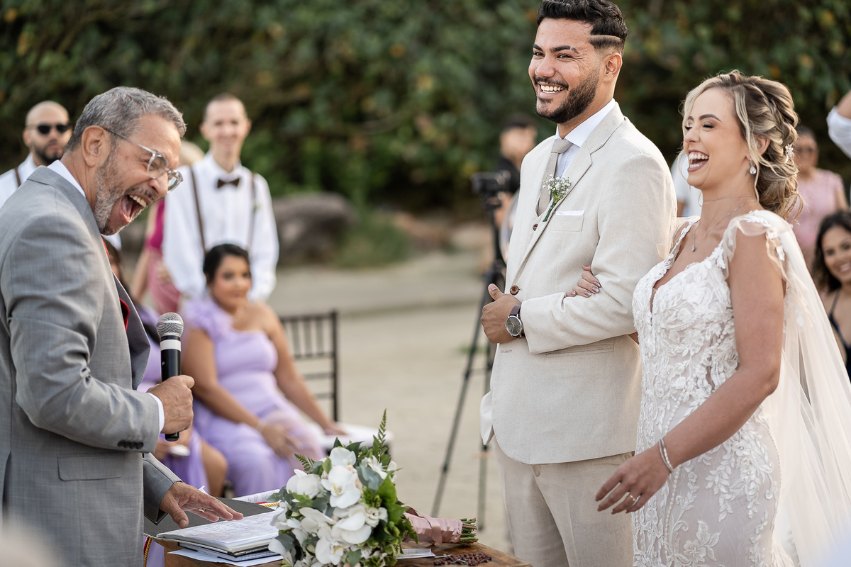 CASAMENTO NA PÉ NA AREIA NA CASA CANOA (GUARUJÁ-SP)