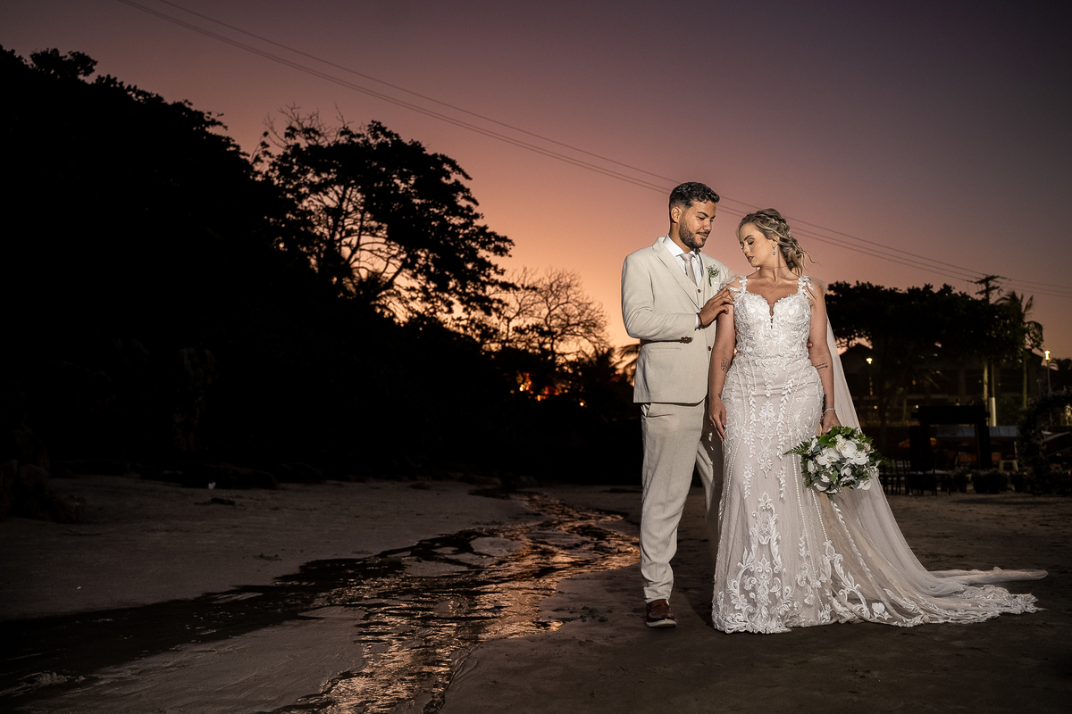 CASAMENTO NA PÉ NA AREIA NA CASA CANOA (GUARUJÁ-SP)