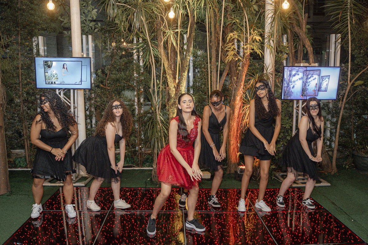 FESTA DE 15 ANOS NO BUFFET BRUNELLI