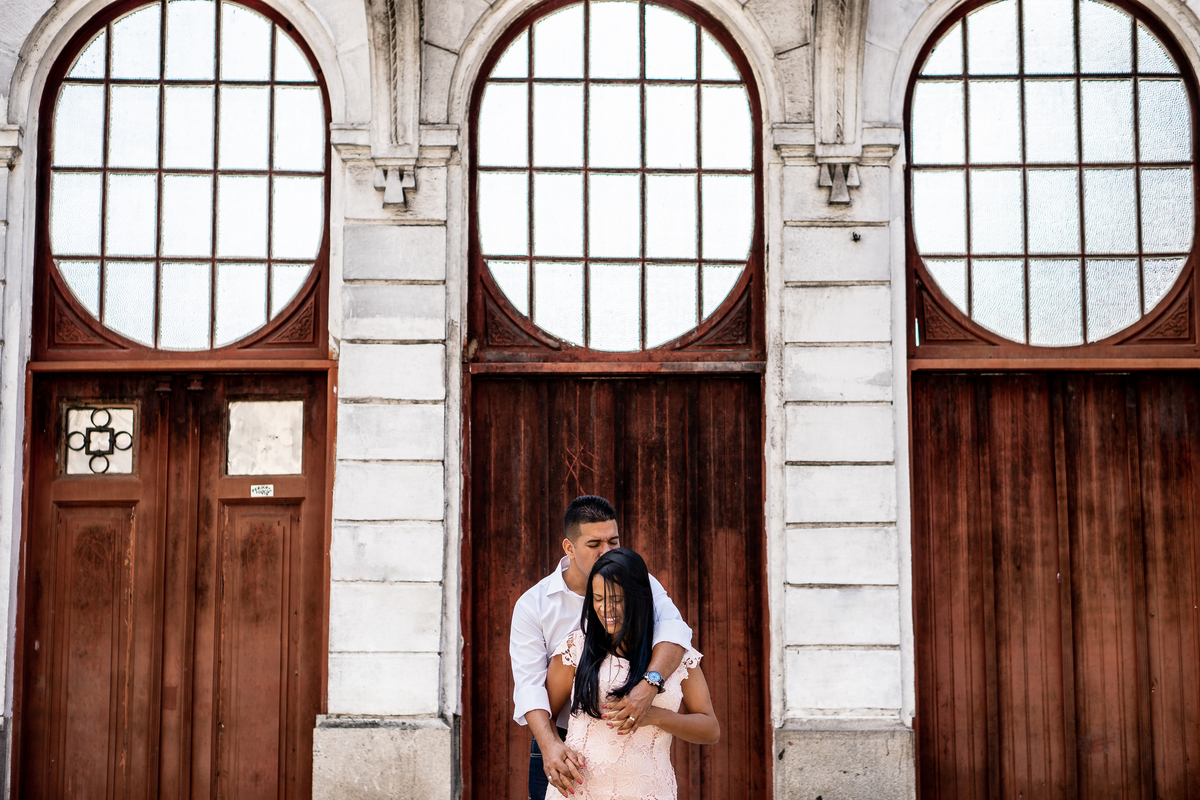 Casal no centro de Santos